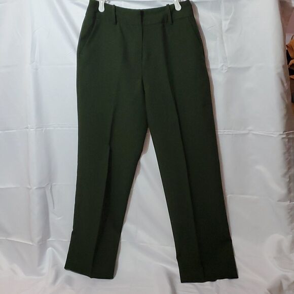 LARRY LEVINE SPORT, NOT WORN, SIZE 12, GREEN WOMEN'S PANTS, - Picture 1 of 11